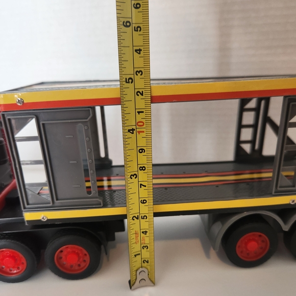 Blaze and the Monster Machines Truck Set - Picture 9 of 14